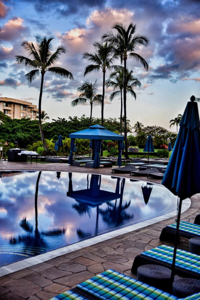 fashion blogger mia mia mine at the fairmont maui 