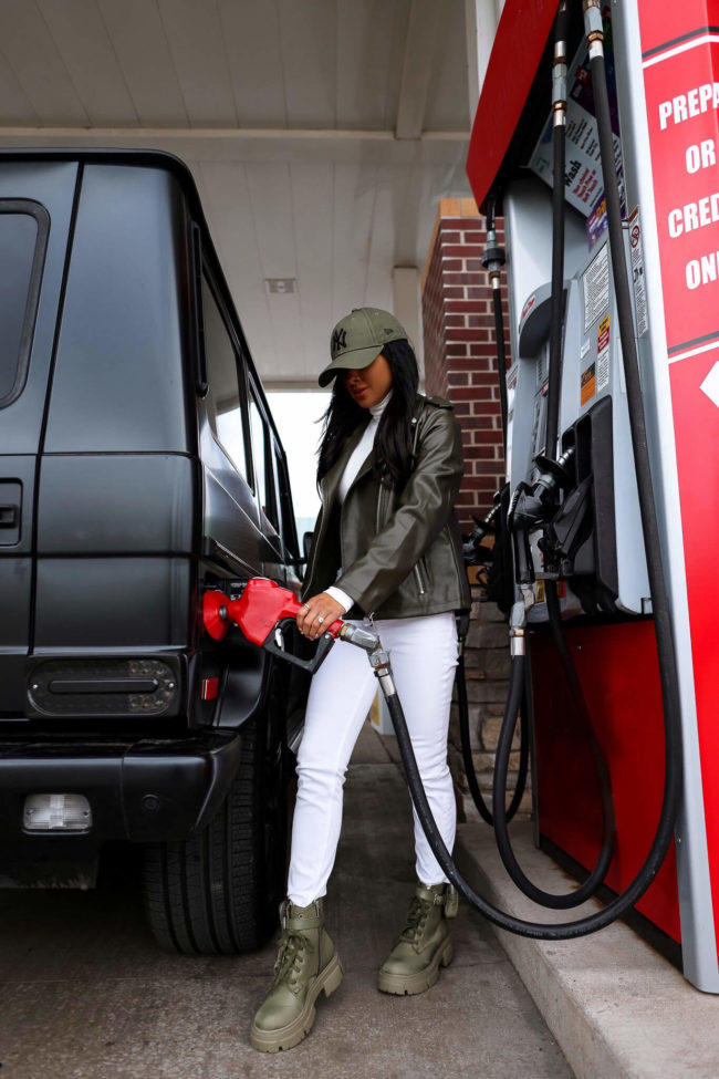 fashion blogger pumping gas